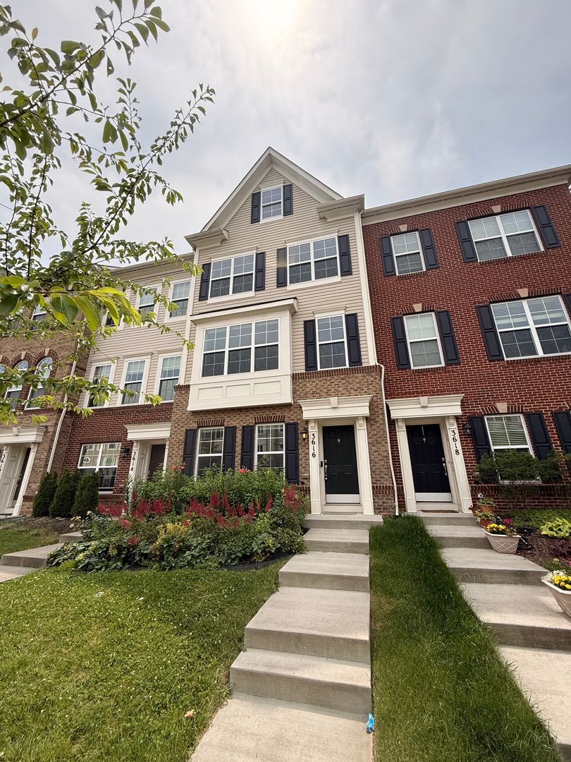 Silver Spring Townhome: 3616 Summer House Street