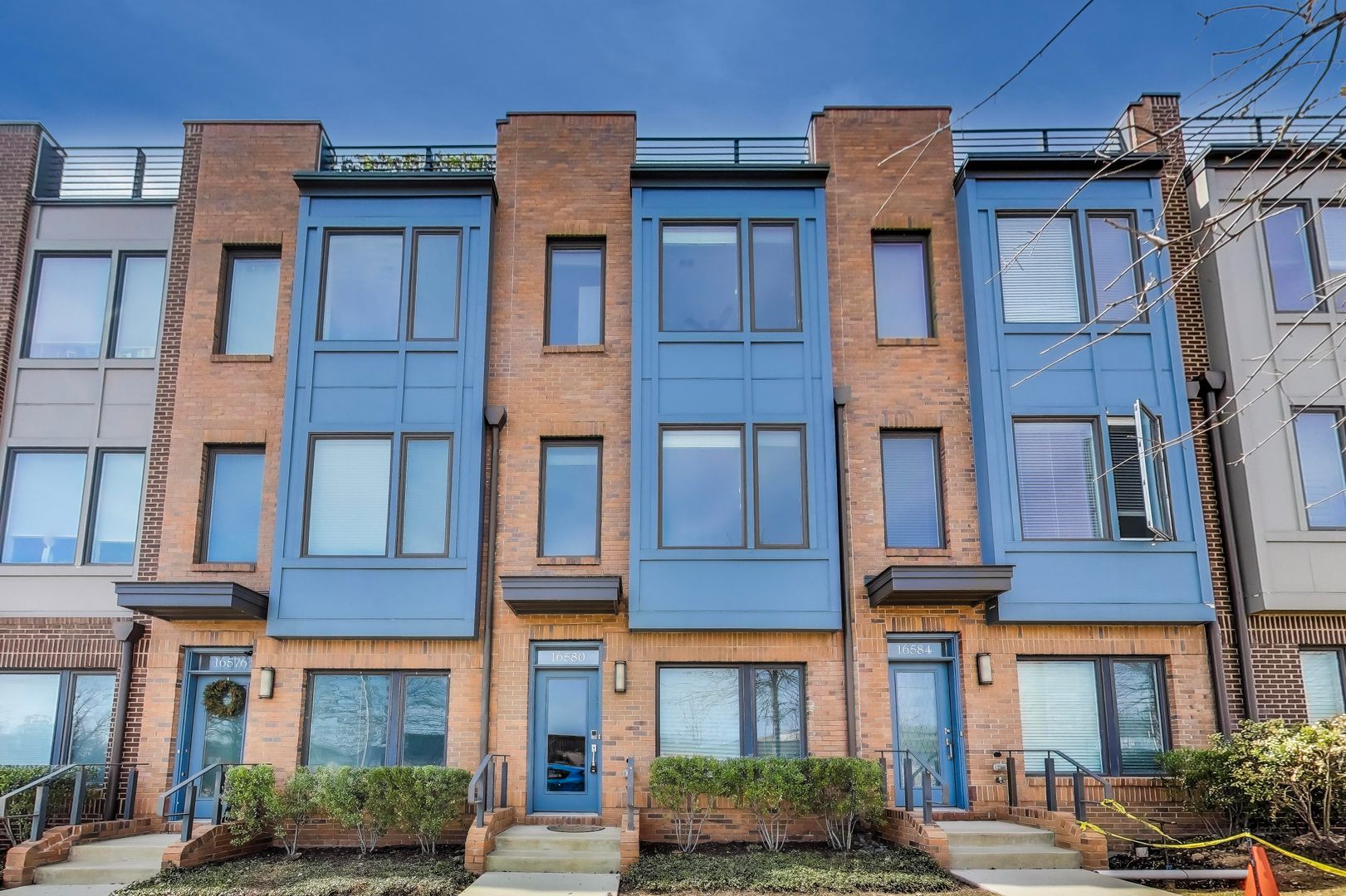 Derwood Townhome: 16580 Crabbs Branch Way