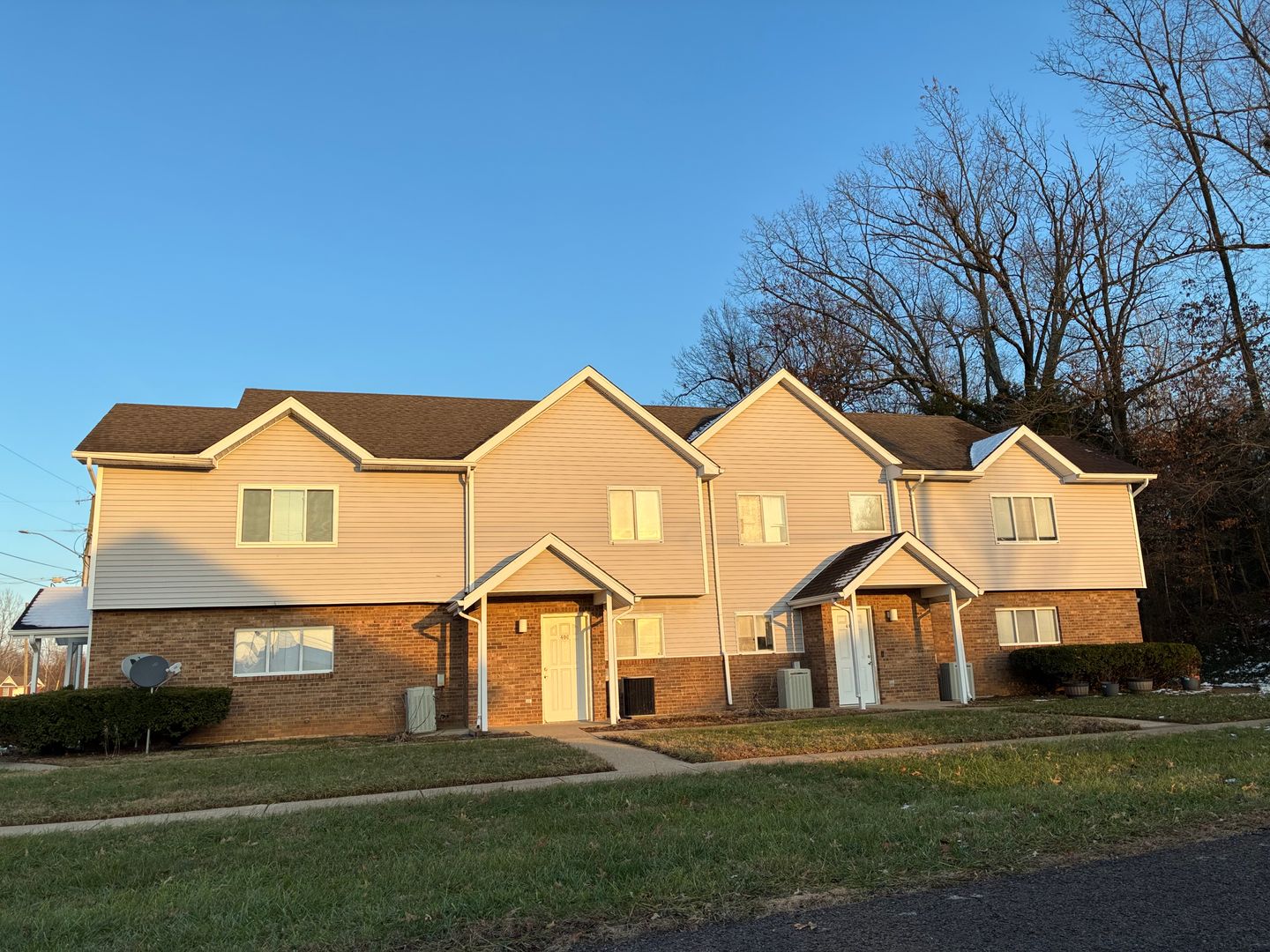 Radcliff Apartment: 131 S. Lorraine Road