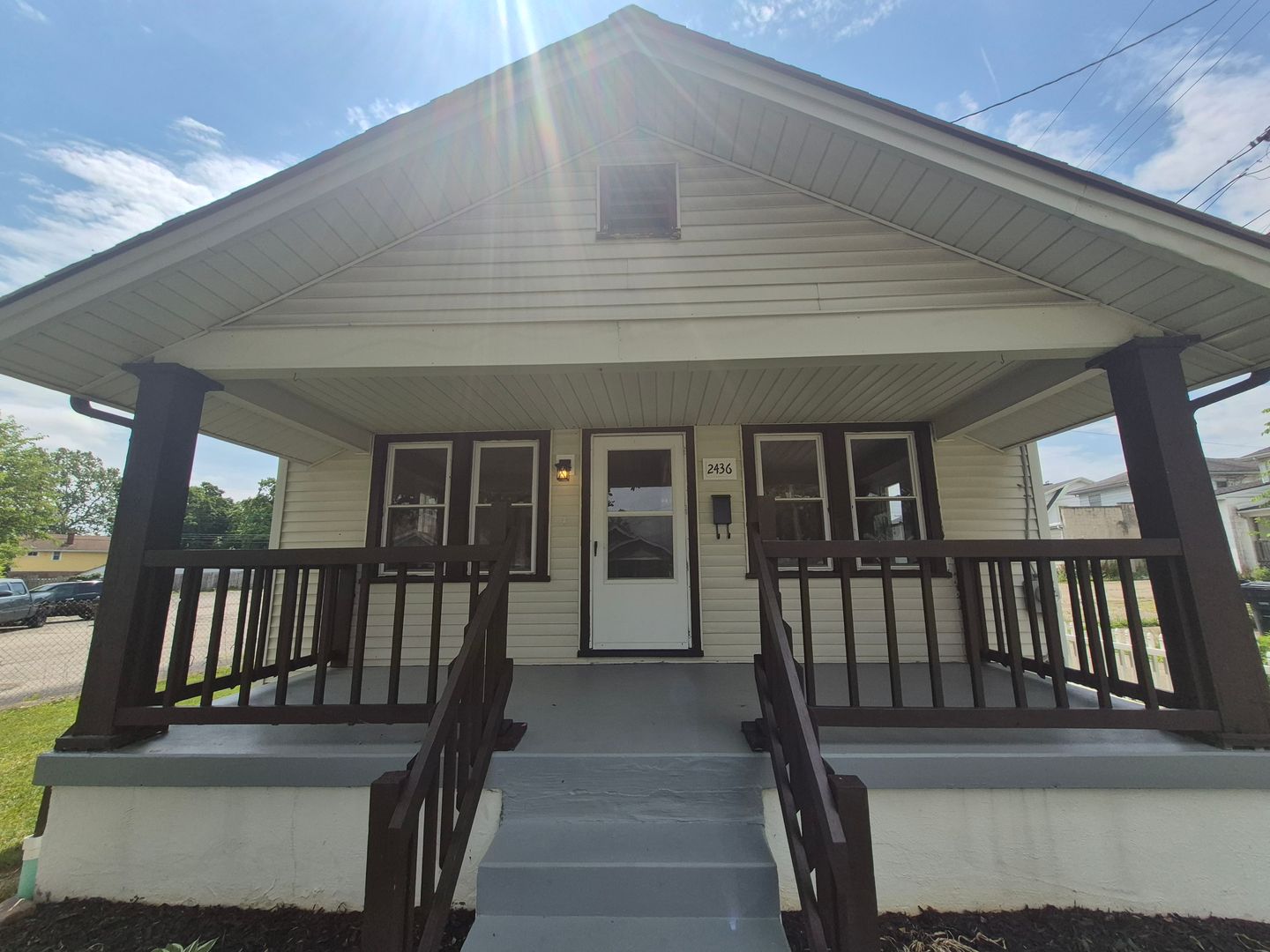Dayton House: 2436 Mundale Ave