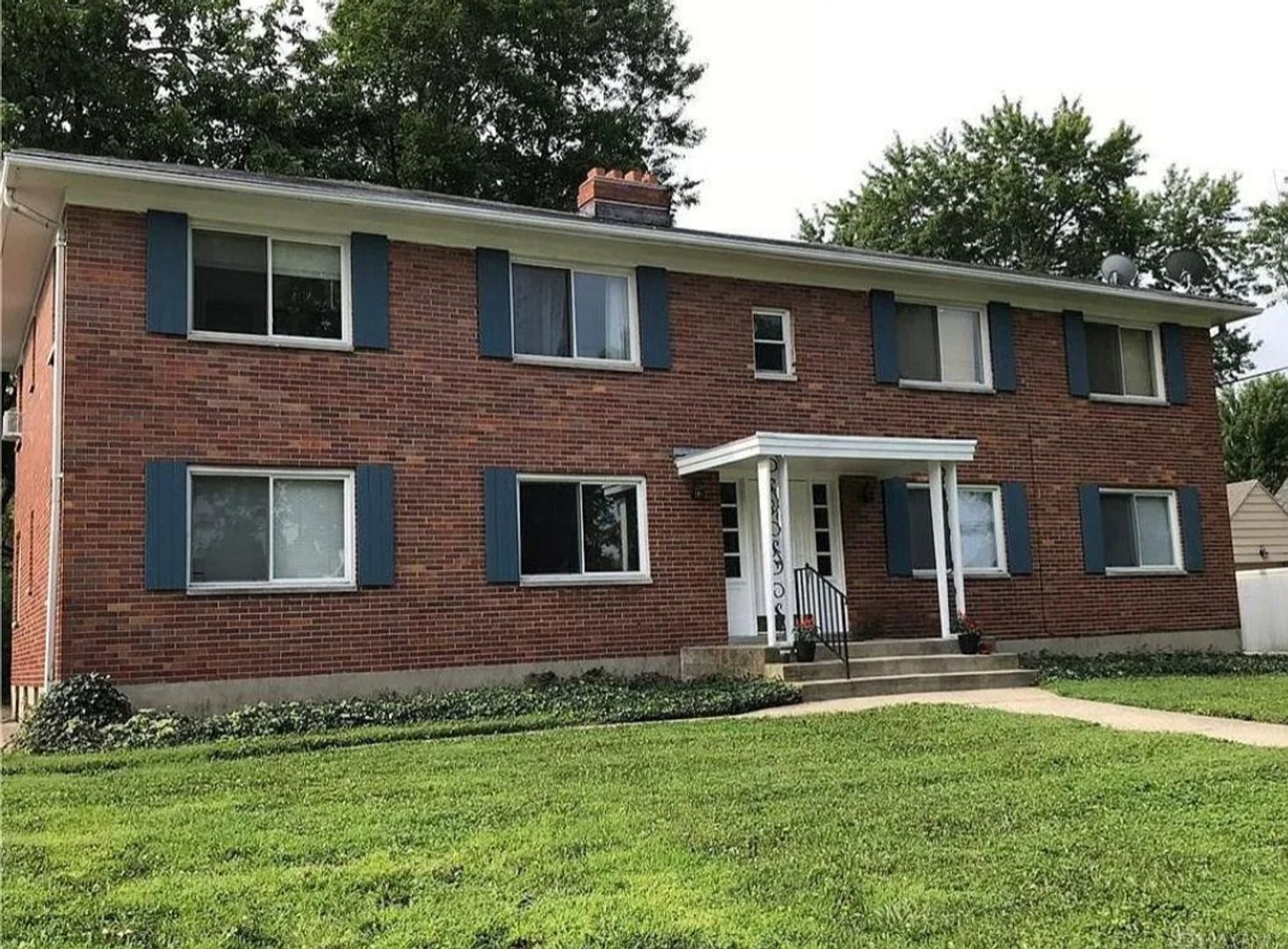 Kettering Apartment: 562 East Dr.