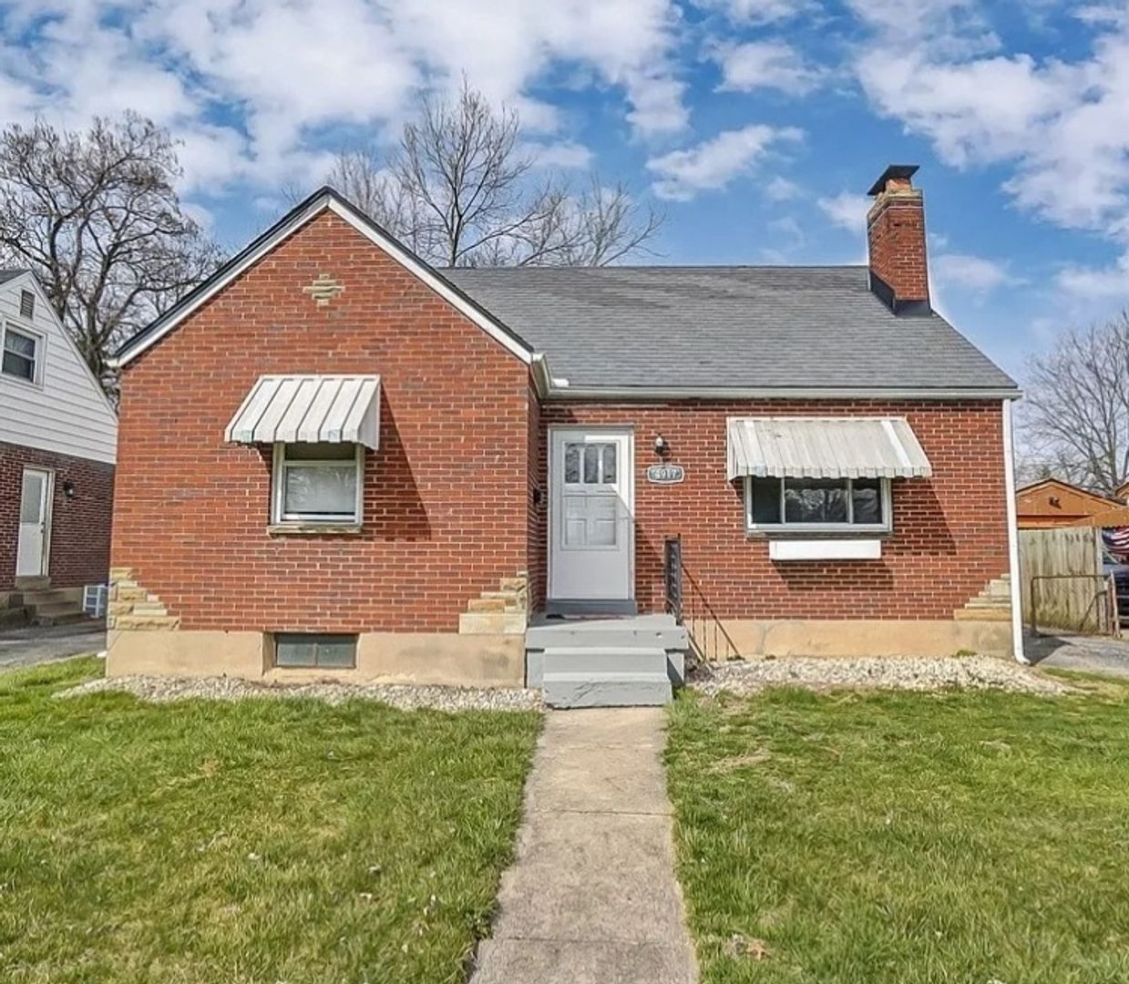 Dayton House: 4917 Lindbergh Blvd.