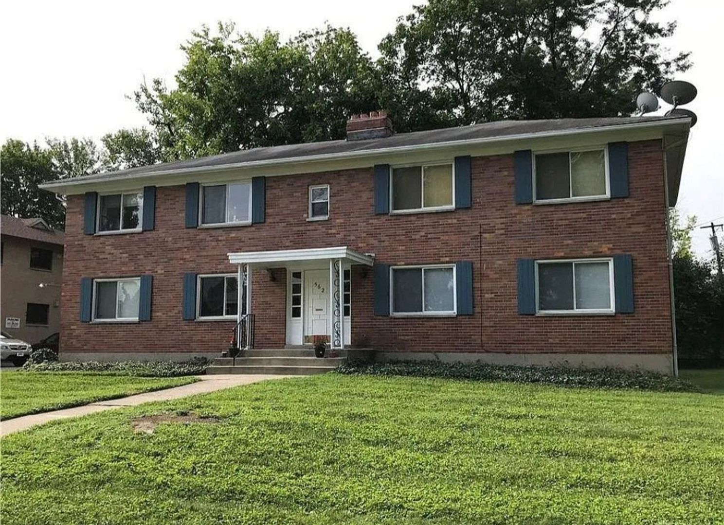 Kettering Apartment: 562 East Dr.