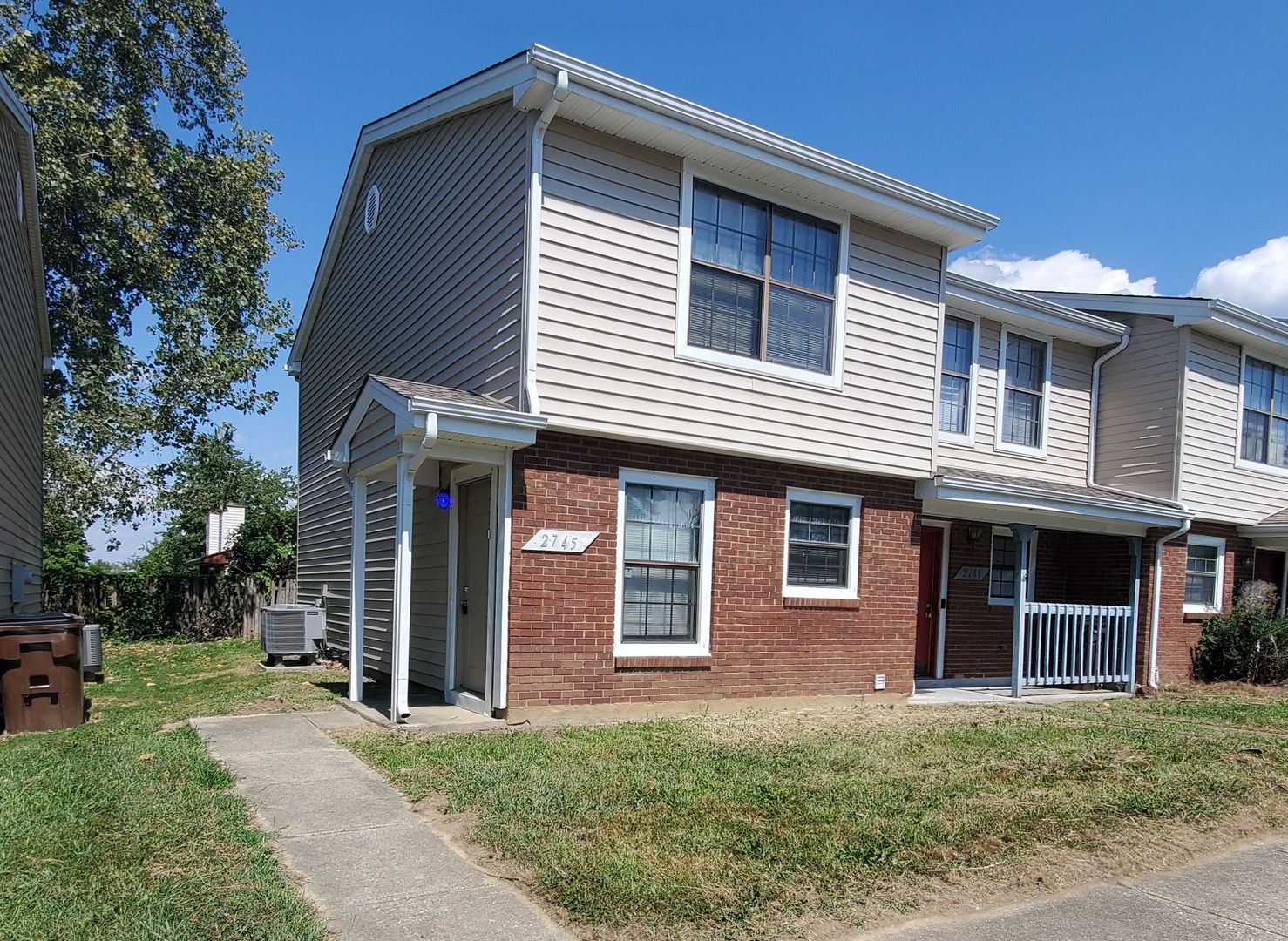 Miamisburg Townhome: 2745 Brookshire Ln,