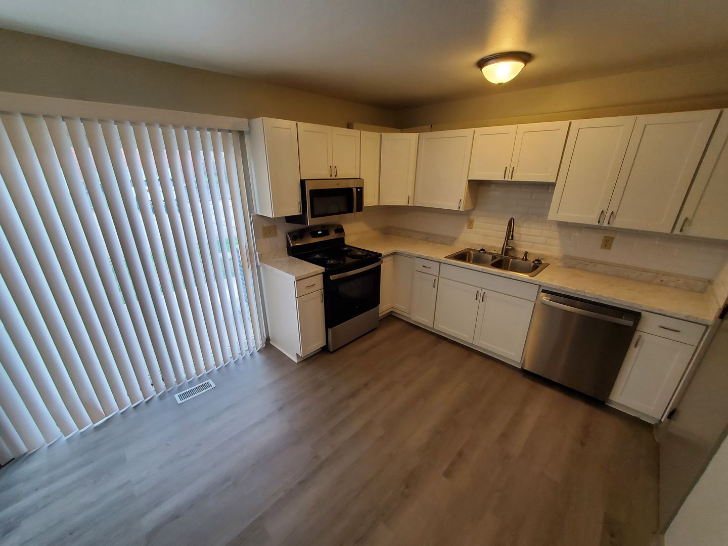 Vandalia Apartment: 540 Bright Avenue