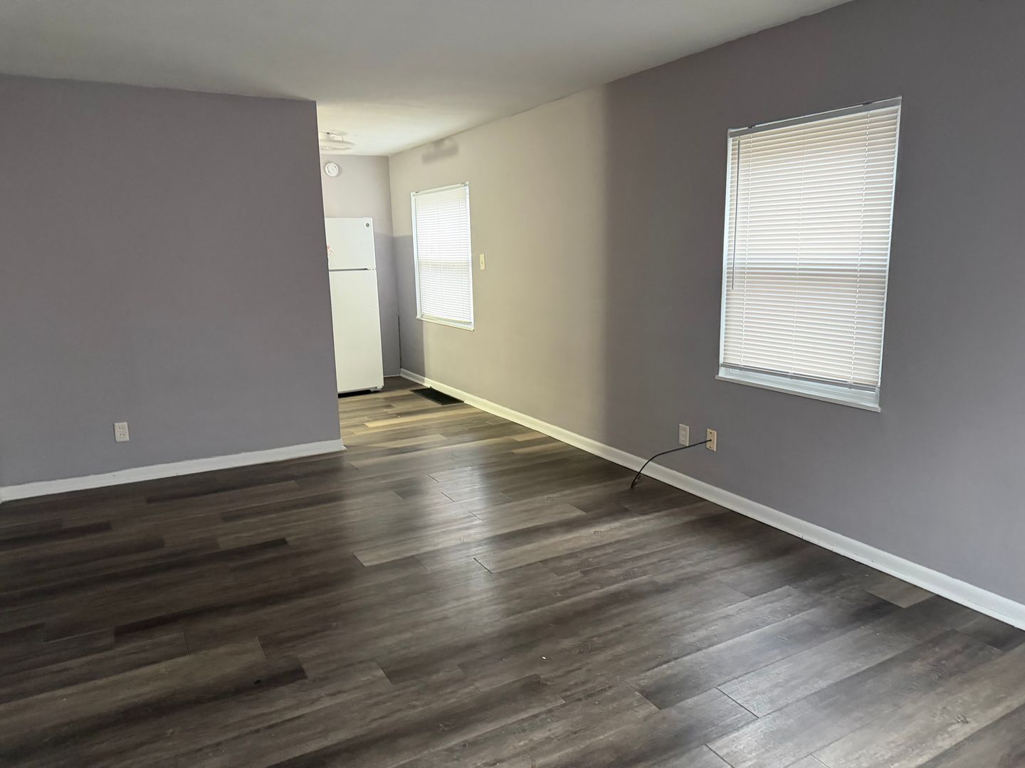 Dayton Apartment: 2025 Catalpa Dr