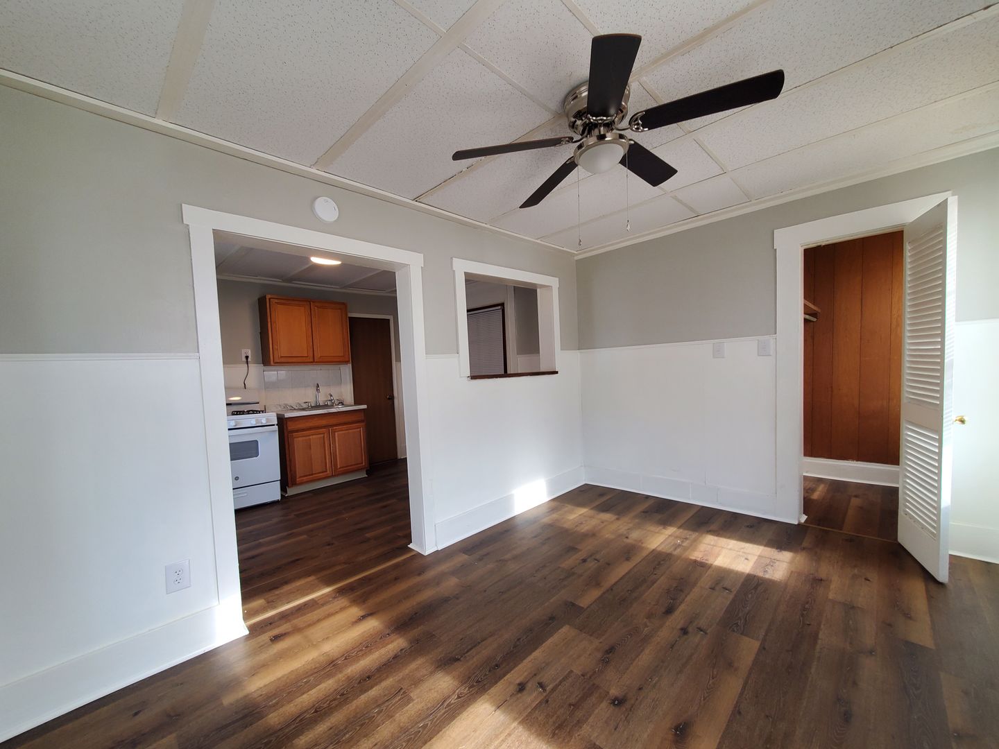 Dayton Apartment: 30-32 N. Miami Avenue