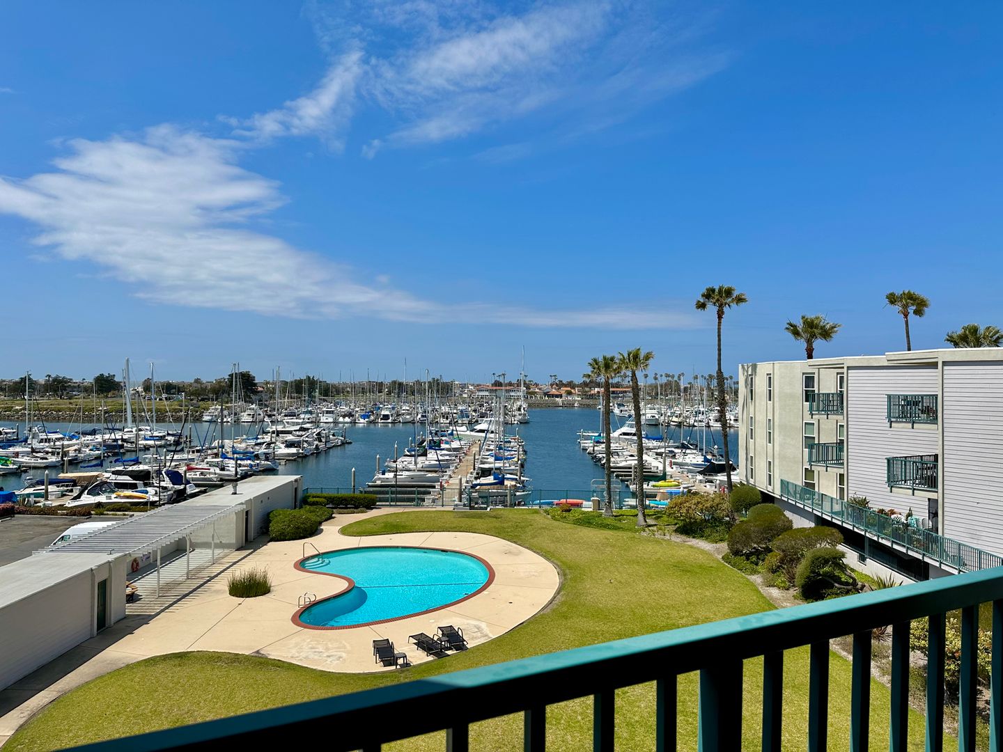 Oxnard Apartment: 2901 Peninsula Rd. #347