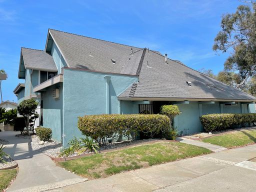2 Bedroom + 1.5 Bathroom Condo | Pierpont Beach | Ventura | Unfurnished – photo 1
