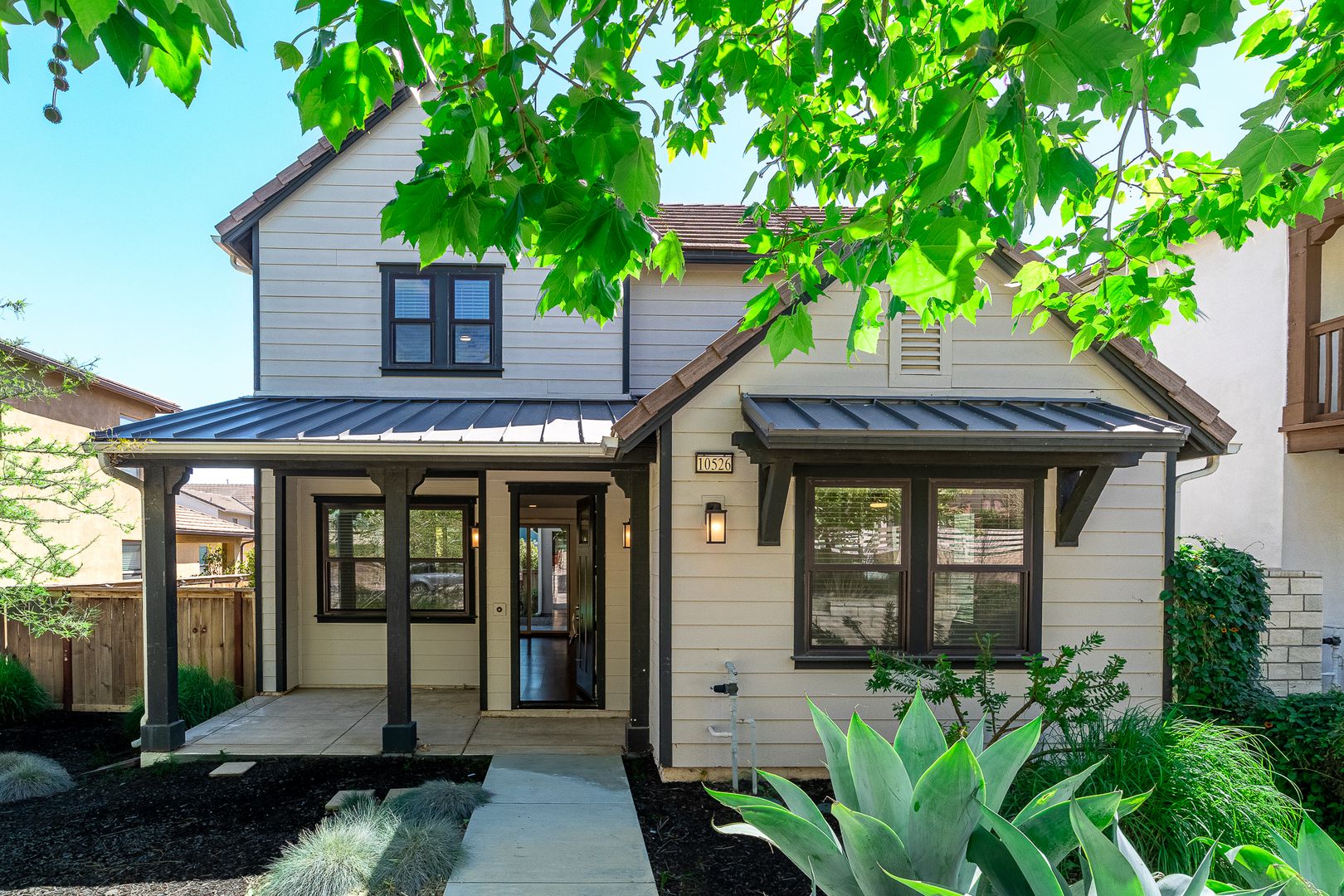 Ventura House: 10526 San Bruno Street