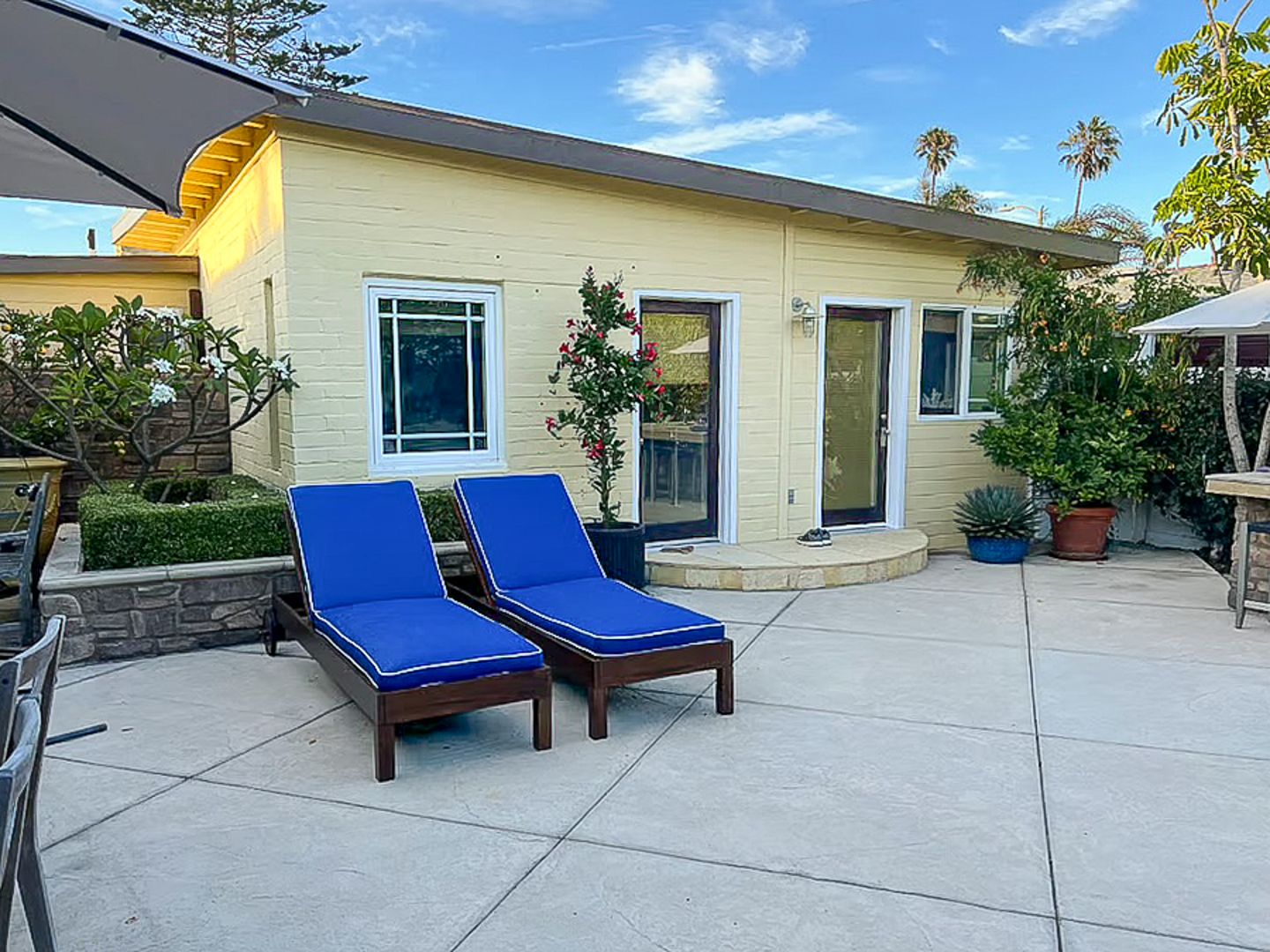 Ventura House: 1140 Cornwall Ln