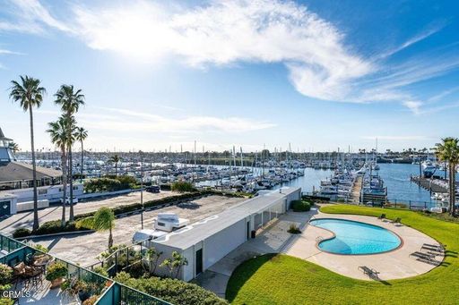 1 Bedroom | Resort-Style Amenities | Walk to the Beach | Channel Islands Waterfront | Monthly Furnished Rental – photo 1