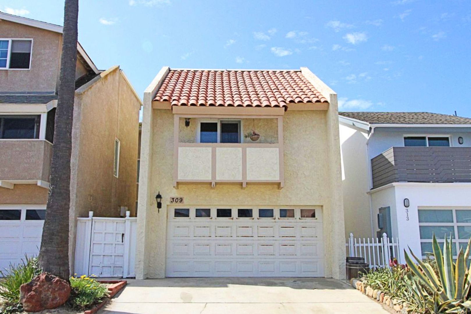 Oxnard House: 309 Ocean Drive
