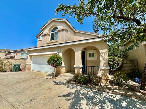 3 Bedroom + 2.5 Bathroom Home | Seabreeze Gated Community | Oxnard | Unfurnished – photo 1