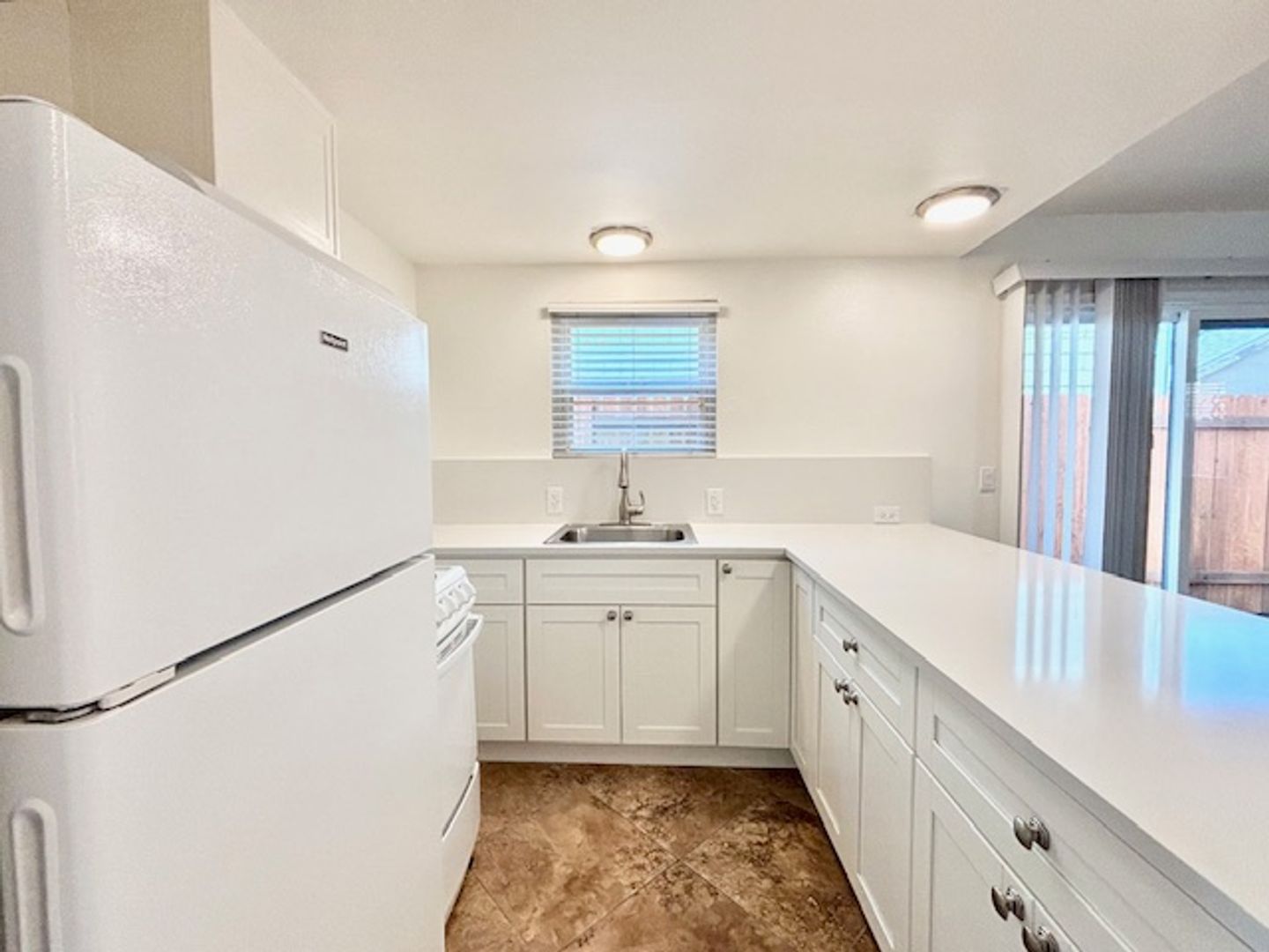 Oxnard House: 114 Eagle Rock