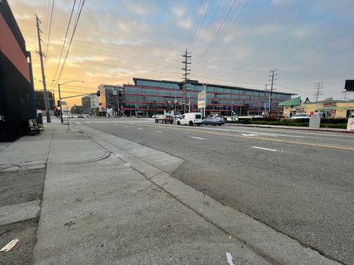 8913 National Blvd – photo 1