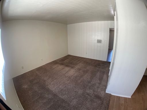 Downtown Oxnard 1 Bedroom 1 Bathroom Upstairs Apartment – photo 1