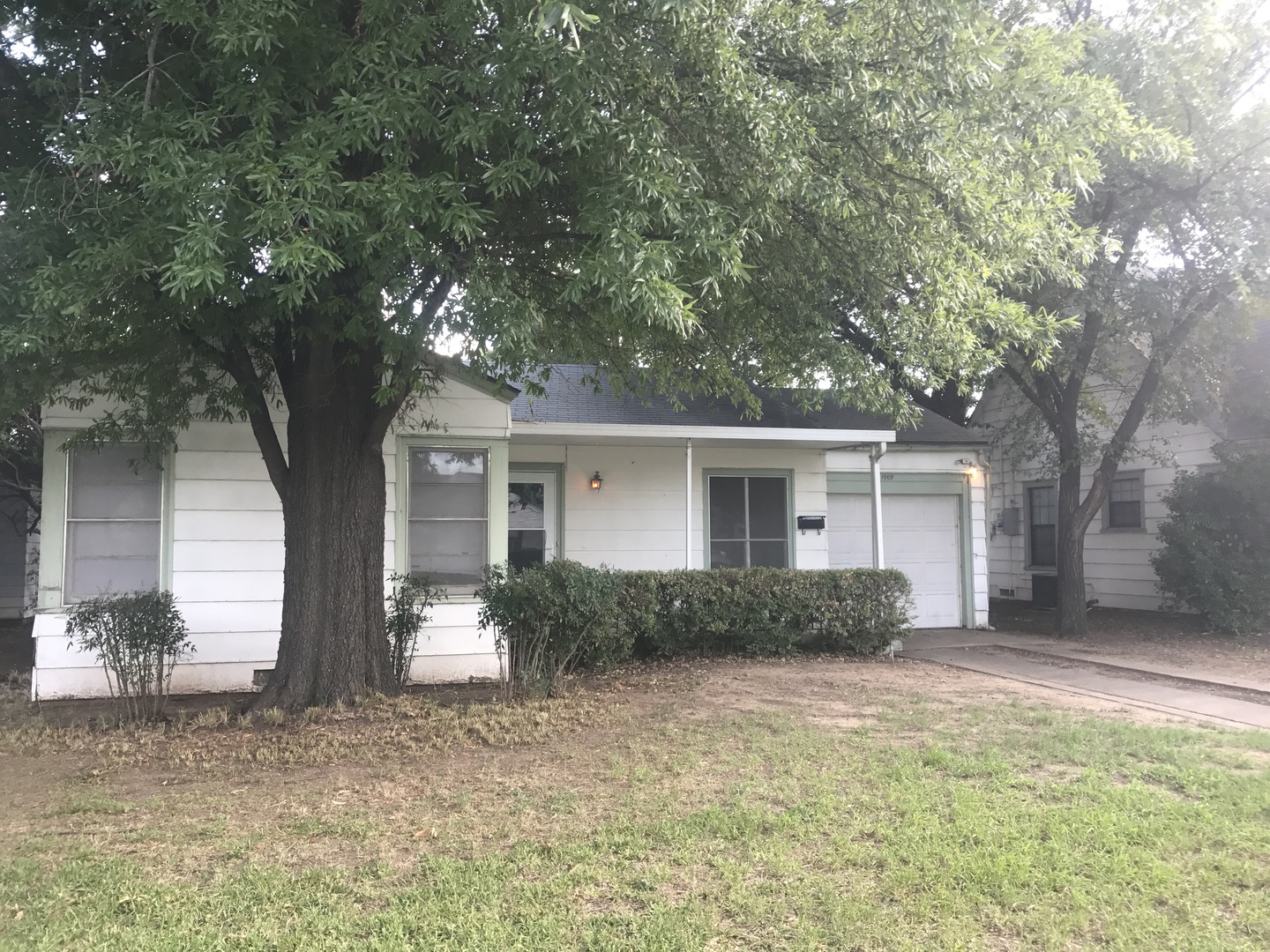 Cute 2 bedroom home!