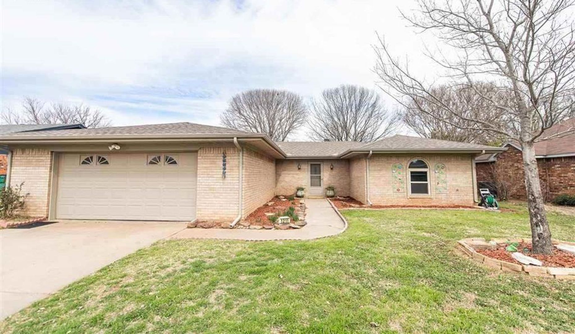 Burkburnett House: 1211 Amherst Street