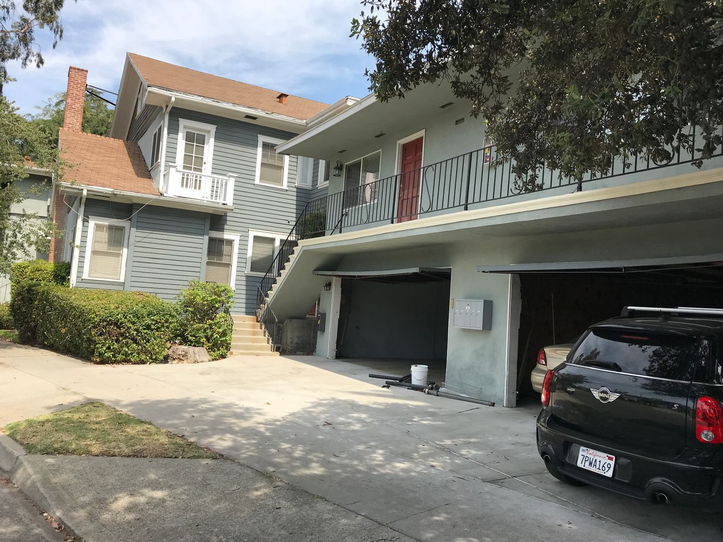 Pasadena Apartment: 1361 E Del Mar Blvd