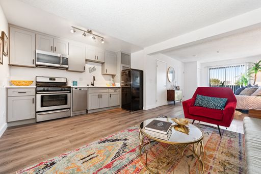 Move in Special, 1 Month Free – photo 1
