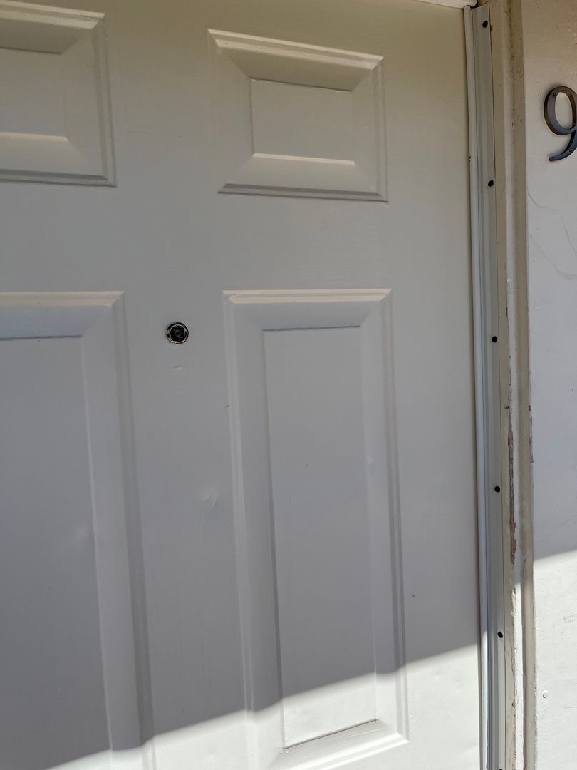 Cedar Glen Apartment: 29180 N. Lyons Dr.