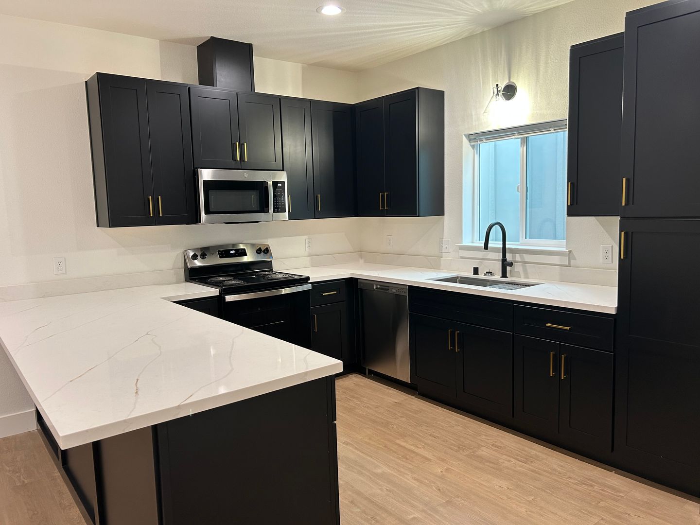 RES-501: Alturas Oak Villas 4 of 12