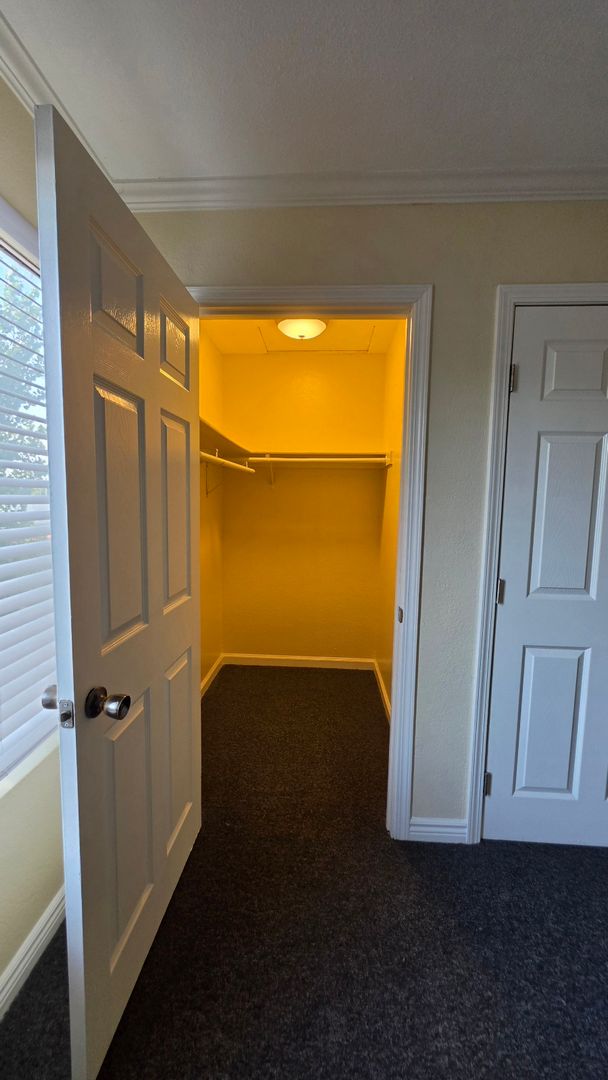 Sierra Crossing Apartments 4 of 12