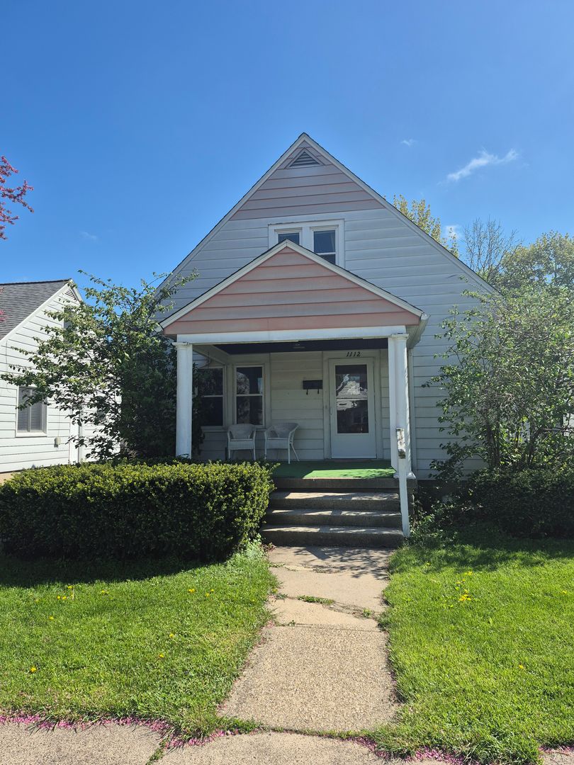 Grand Rapids House: 1112 California St NW