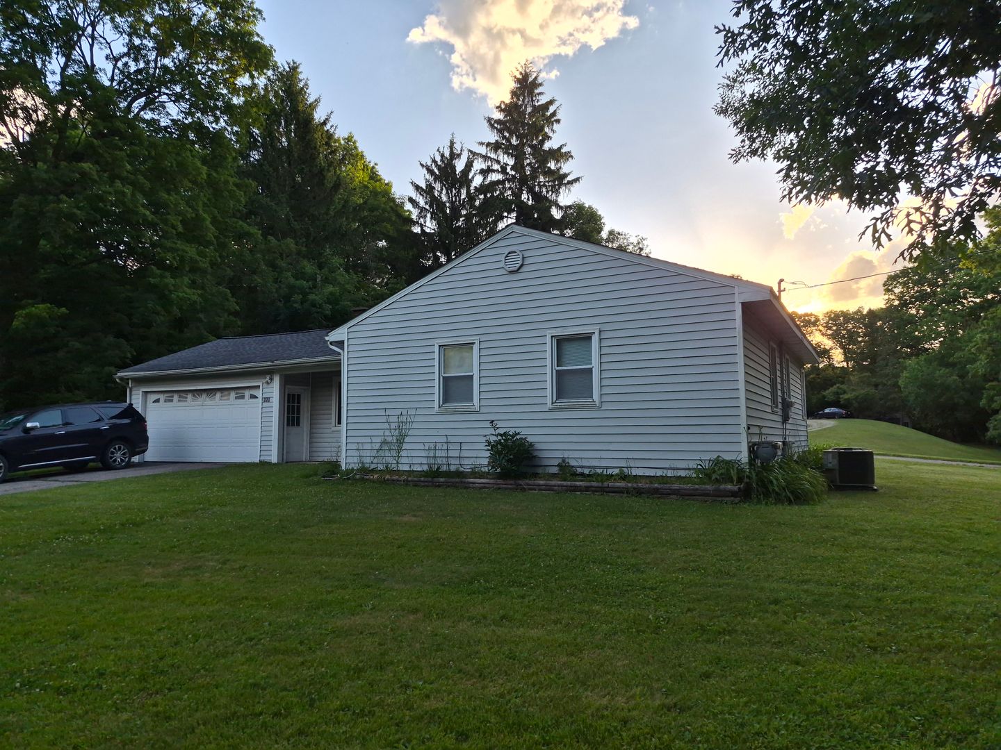 Kalamazoo House: 686 North 26th Street
