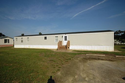 104 Lindsey Brooke Ln. Pikeville, NC 27863