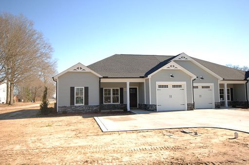 421 S Center St Princeton, NC 27569