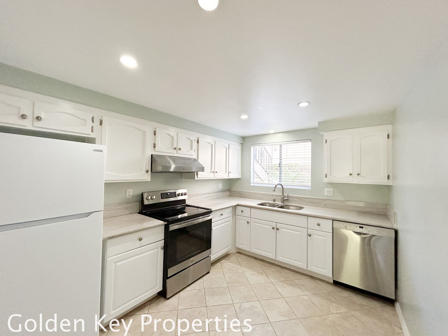 Carlsbad House: 918 Caminito Estrada Unit E