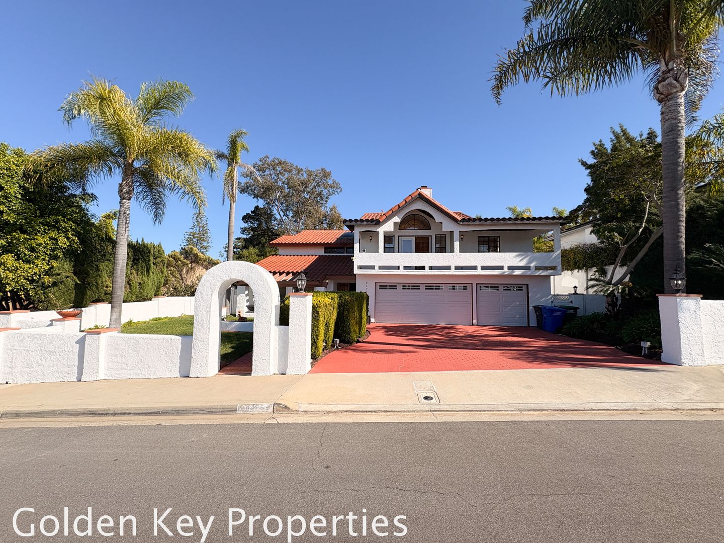 Carlsbad House: 2475 Unicornio St