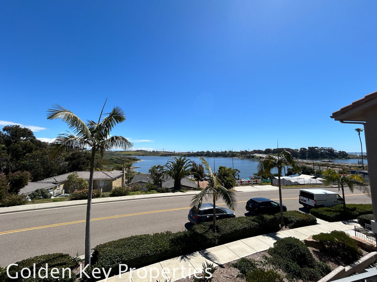 Carlsbad Townhome: 4075 Aidan Cir.