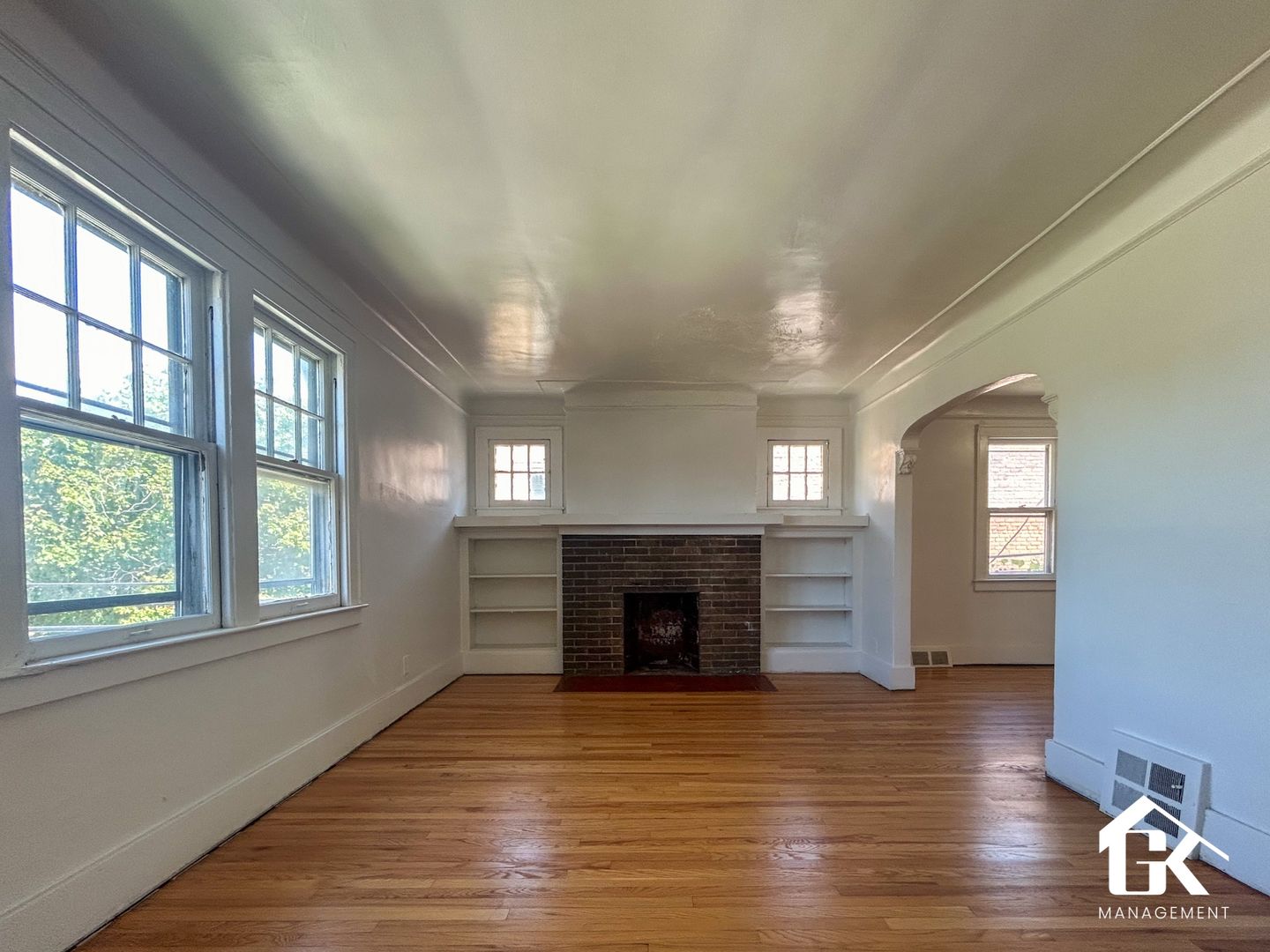Detroit Apartment: 2425 Clements - lower unit