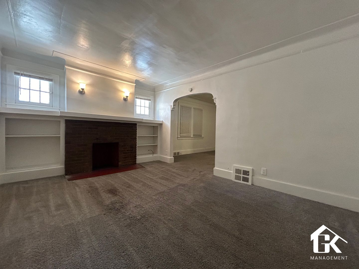 Detroit Apartment: 2425 Clements - lower unit