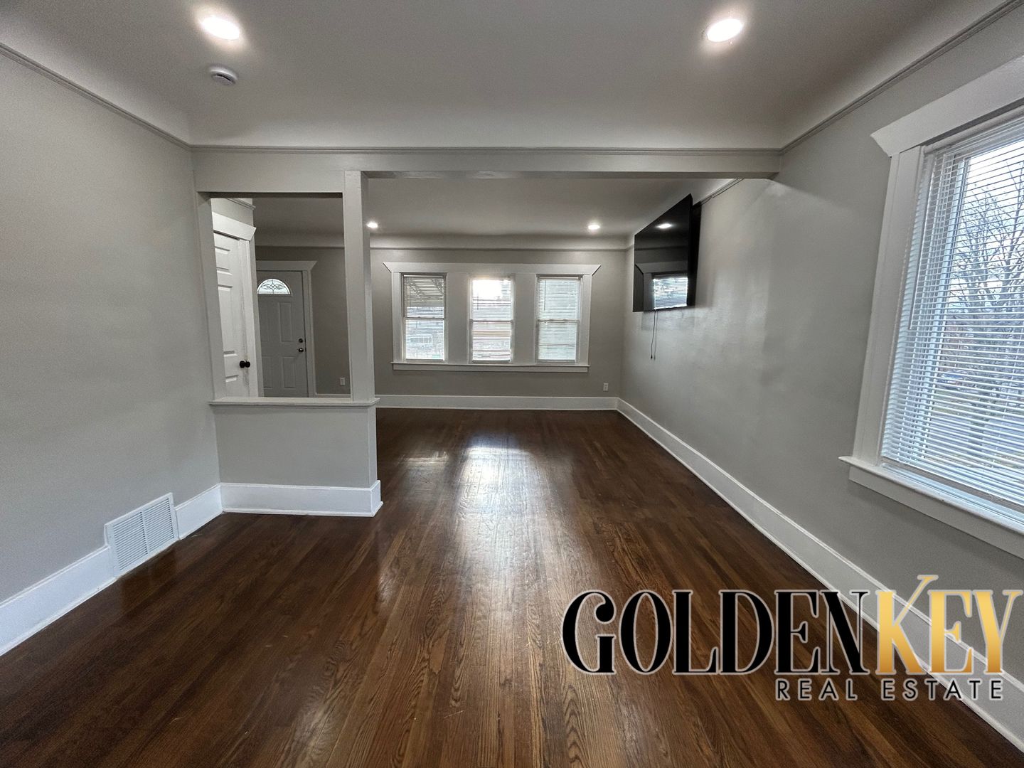 Detroit Apartment: 2960 Kendall St