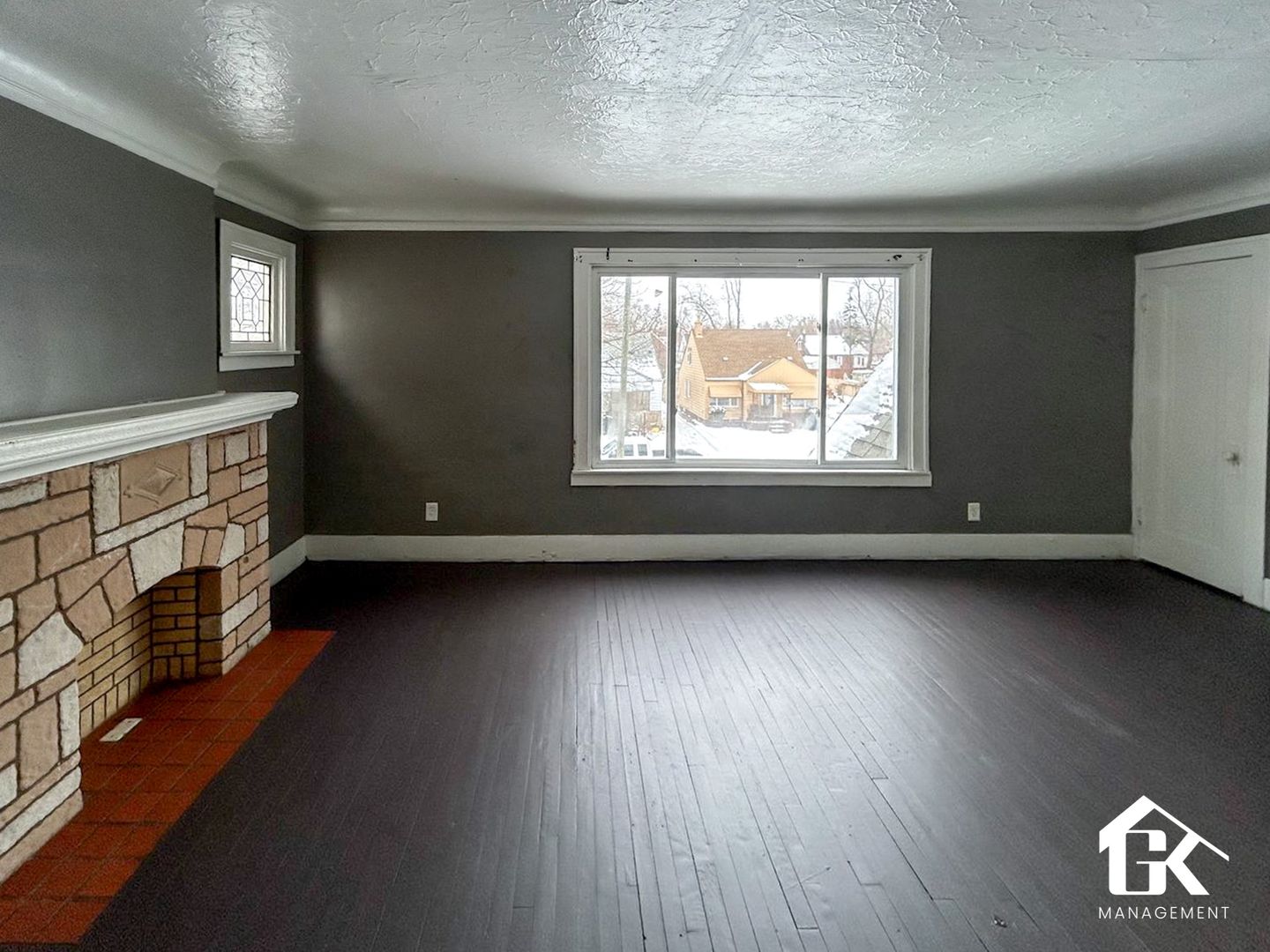 Detroit Apartment: 6885 Mettetal