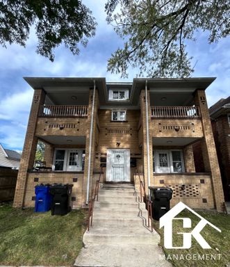 Listing photo thumbnail