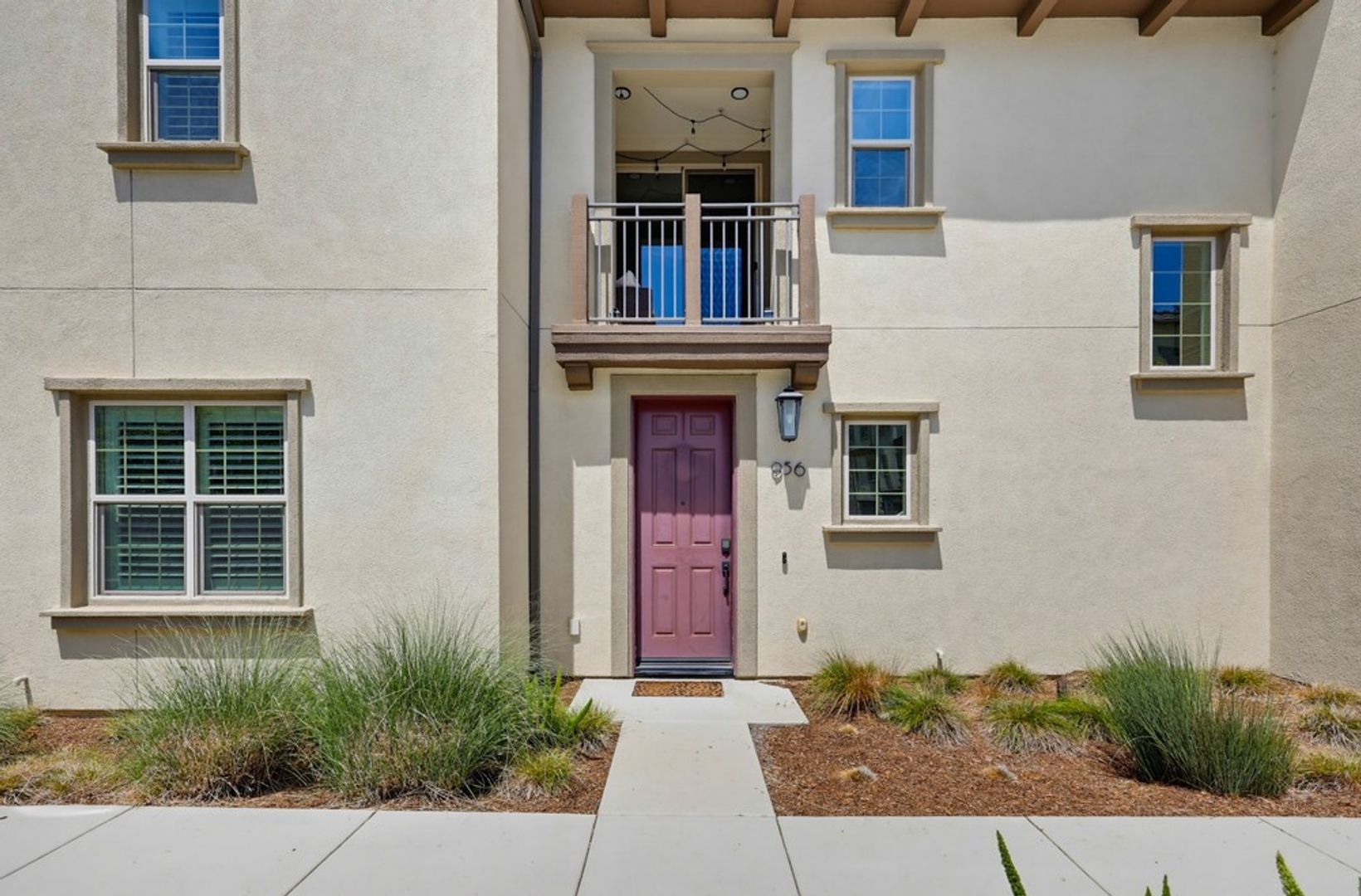 956 Blackstone Drive 4 of 12
