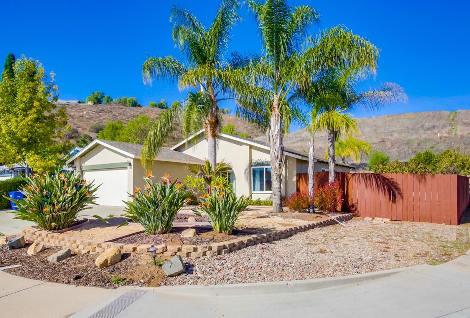 Poway House: 14524 Dehia St
