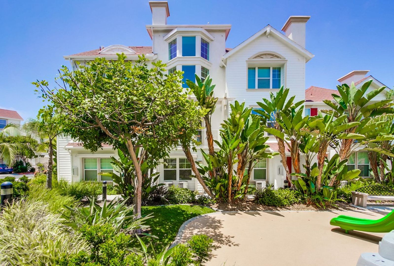 Oceanside House: 840 Harbor Cliff Way #299