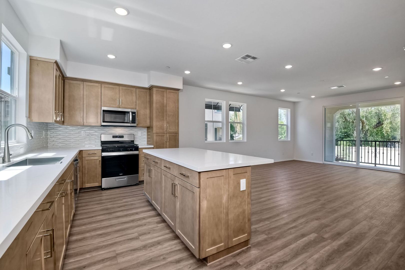 Escondido House: 2317 Columba Glen