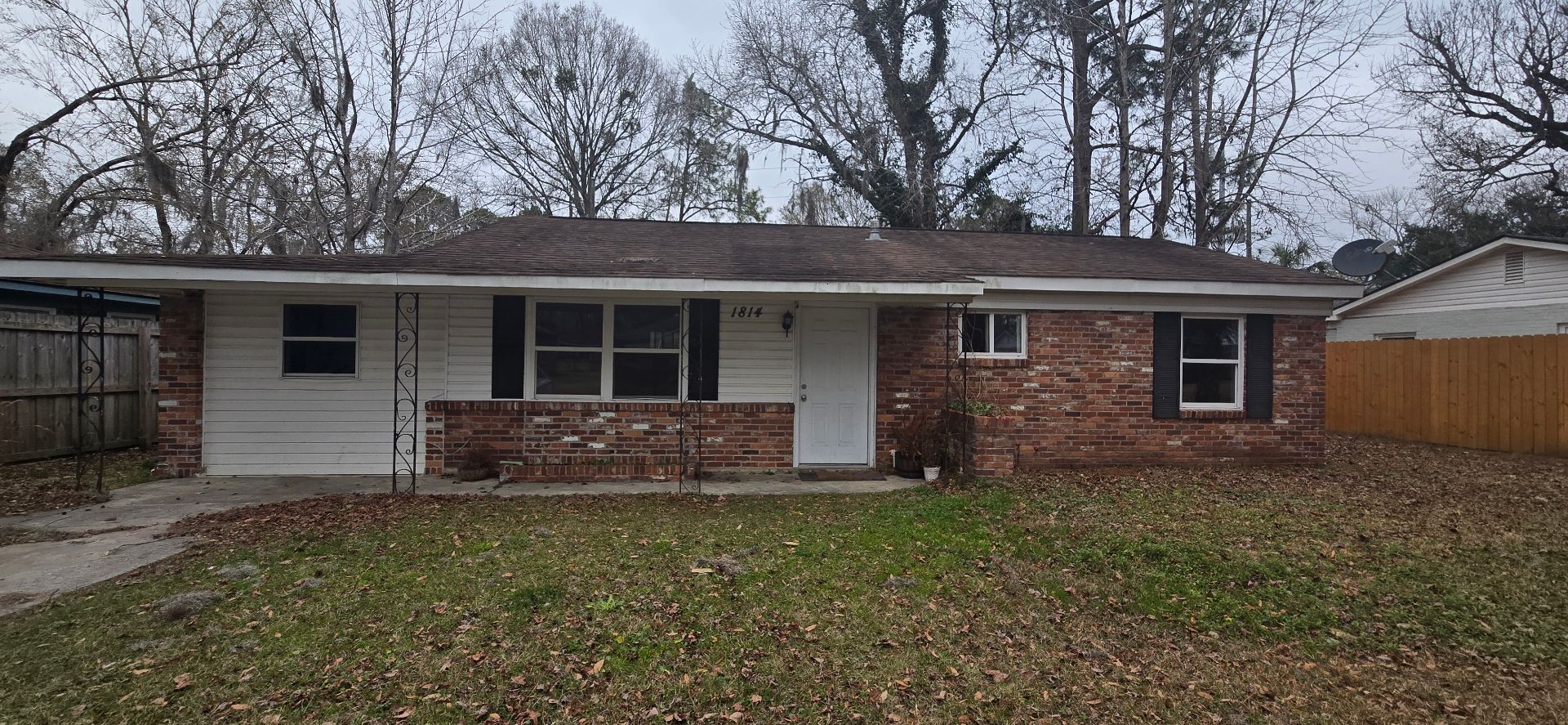 Savannah House: 1814 East 58th Street