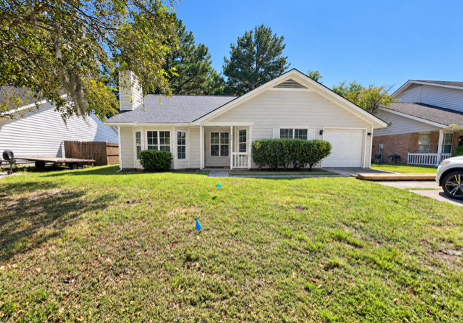Savannah House: 23 Daveitta Drive