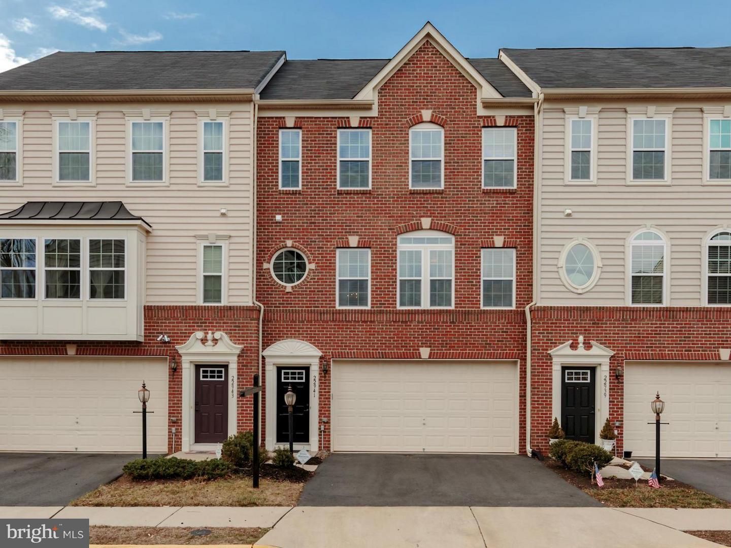 Sterling Townhome: 22941 Chinkapin Oak Ter