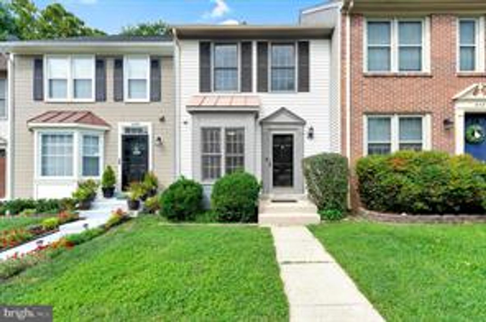 Springfield Townhome: 8488 Canyon Oak Dr