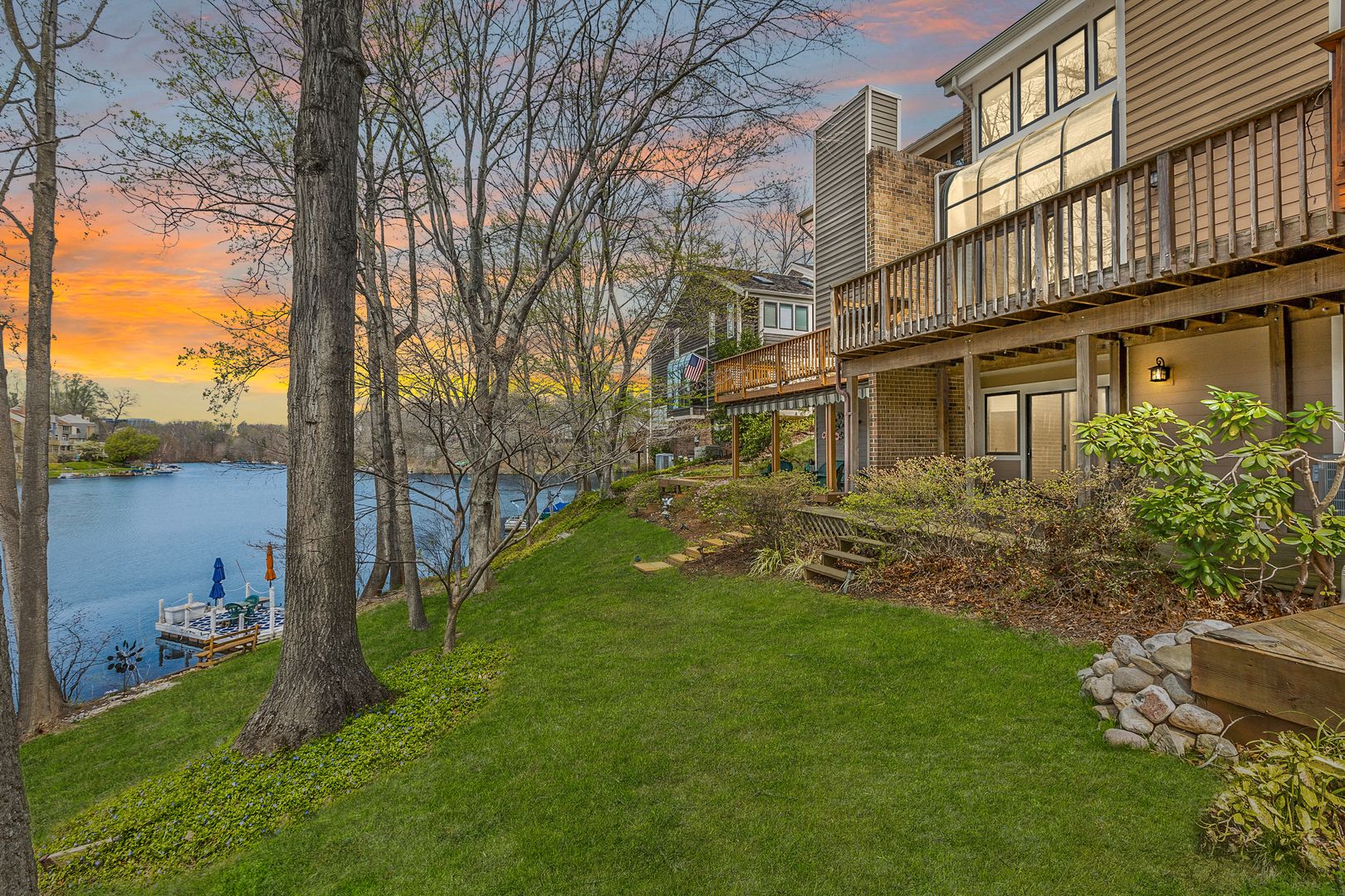 Reston House: 11030 Thrush Ridge Rd