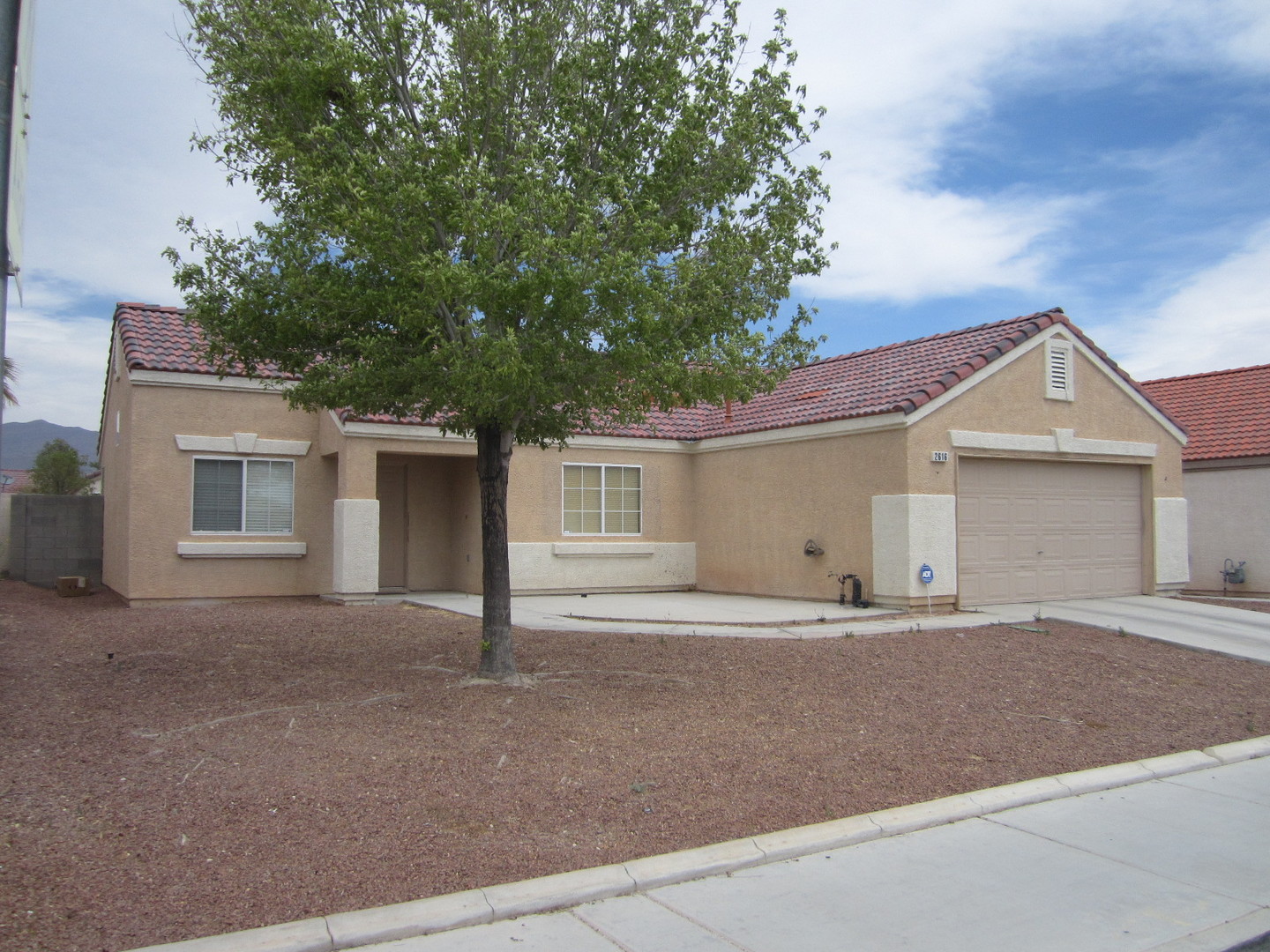North Las Vegas House: 2616 El Campo Grande Ave